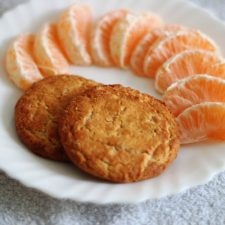 Smoothie clémentine et petit-déjeuner gourmand