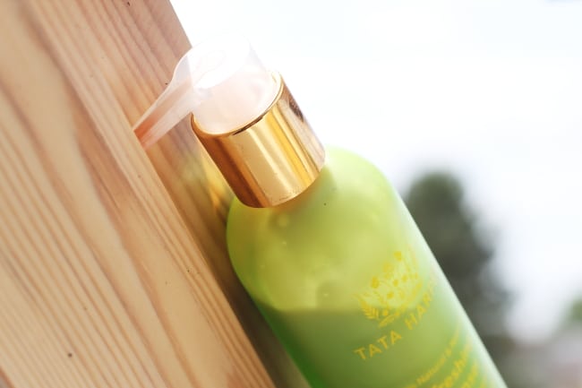 nettoyant tata harper refreshing cleanser