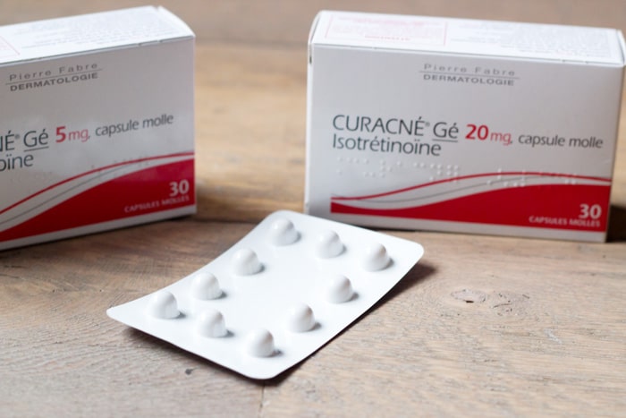 Roaccutane : bilan final après 10 mois de traitement - Rhapsody in ...