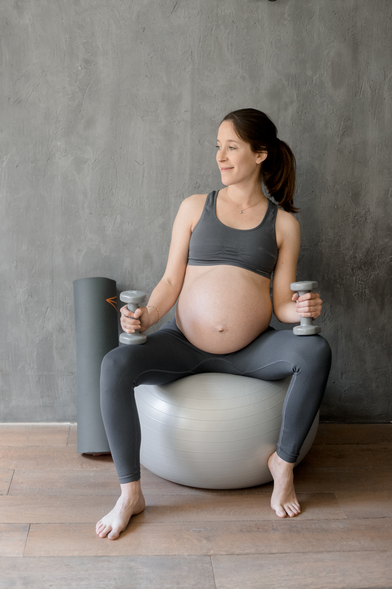 Sport pour femme enceinte : top 5 des meilleurs exercices de gym.